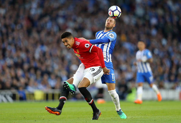 由于财政和 由于财政和